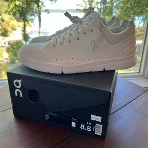 OnCloud on Running The Roger Advantage mens 8.5. EUC